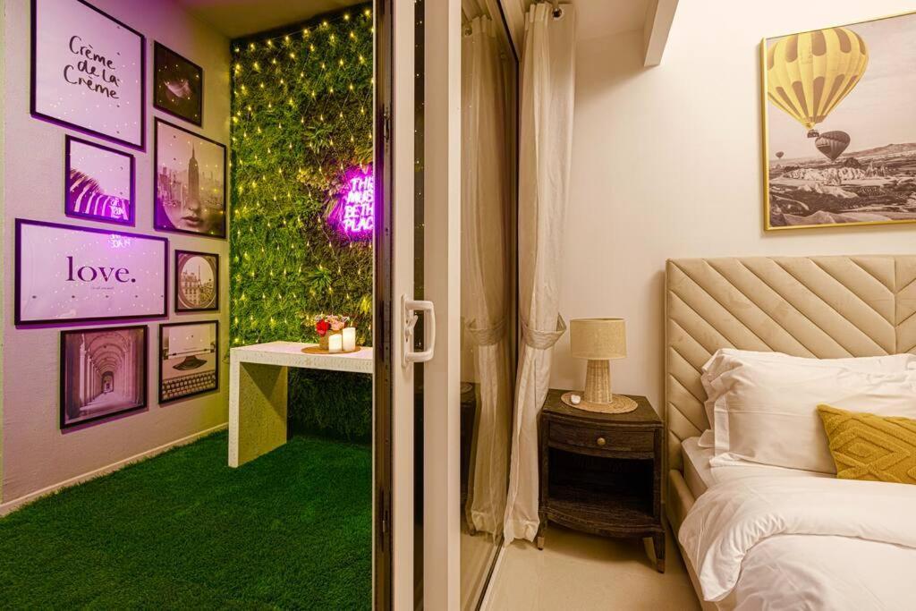 Gorgeous 2br With Full Burj Khalifa View, 5 Mins From Mall * Dubai