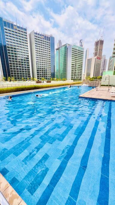 Gorgeous 2br With Full Burj Khalifa View, 5 Mins From Mall Dubaï